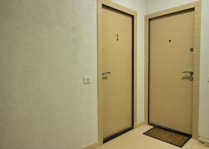 Modern Studio Near Coresi Mall W. Parking